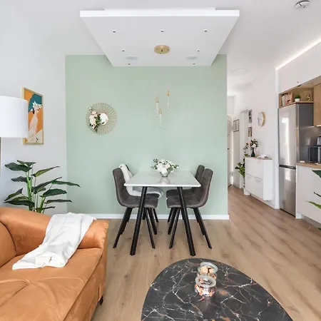 Appartamento Exquisite Couples Delight With Free Bikes & Parking