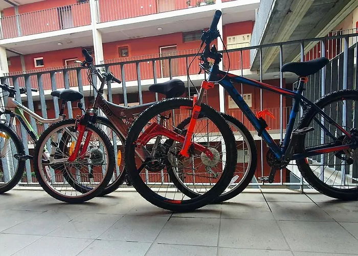 Apartment Exquisite Couples Delight With Free Bikes & Parking Split