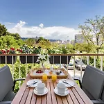 Modern With Balcony, Bikes & Parking - Pinnacle Apartment