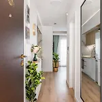 Modern With Balcony, Bikes & Parking - Pinnacle Apartamento *
