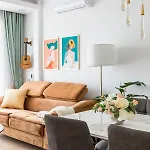Modern With Balcony, Bikes & Parking - Pinnacle Apartamento Split