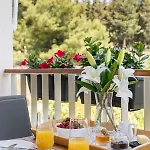 Apartment Modern With Balcony, Bikes & Parking - Pinnacle