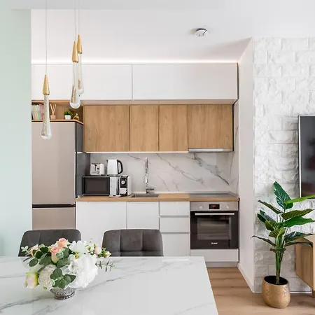 Apartamento Modern With Balcony, Bikes & Parking - Pinnacle *