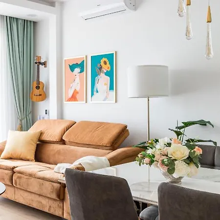 Modern With Balcony, Bikes & Parking - Pinnacle Apartman Split