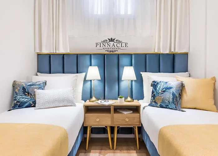 Exquisite Couples Delight With Free Bikes & Parking Lägenhet *